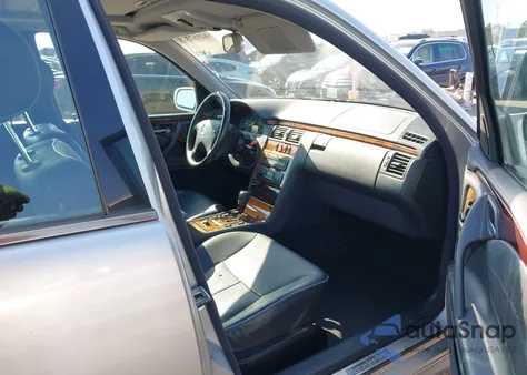 2002 Mercedes-Benz E 320 Special Edition from USA, damaged, VIN WDBJF65J82B492628